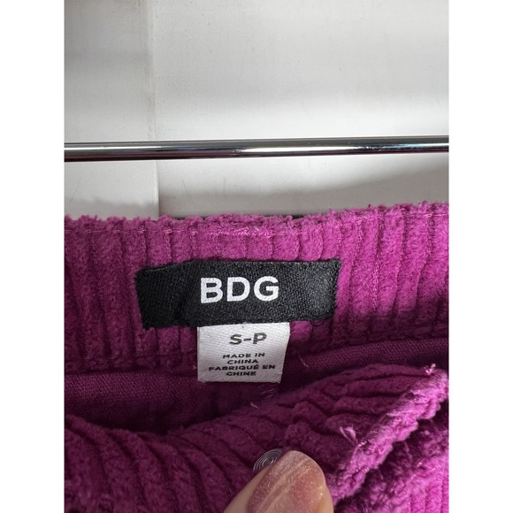 Urban Outfitters BDG Corduroy Raw Hem Mini Skirt Women's Size Small Fuchsia - Picture 2 of 9